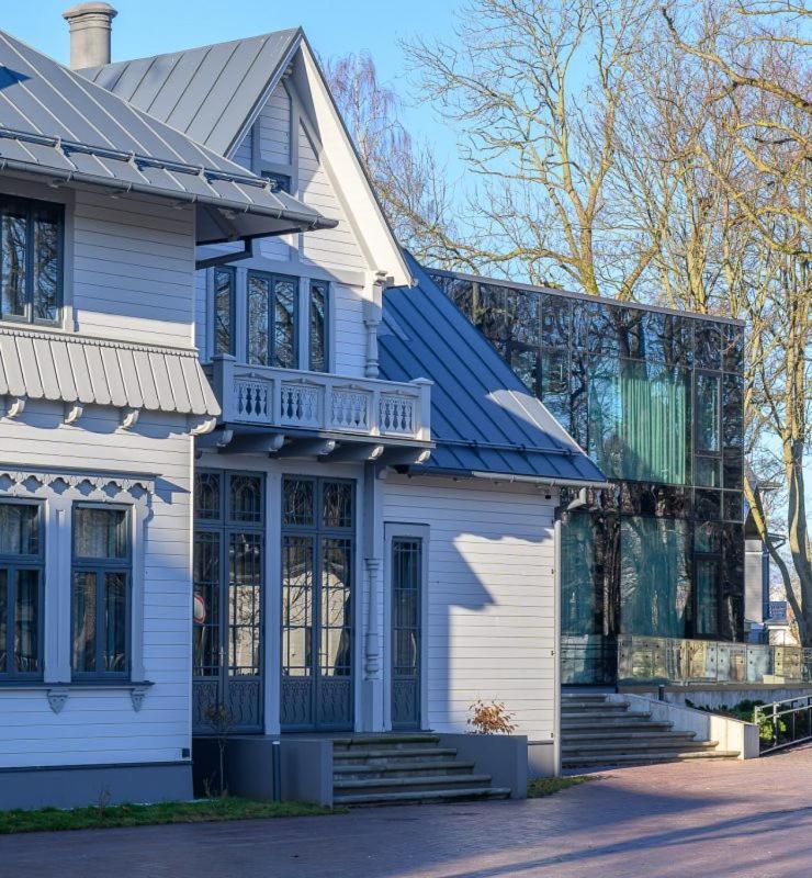 Roze Peldu Residence Liepāja Екстериор снимка